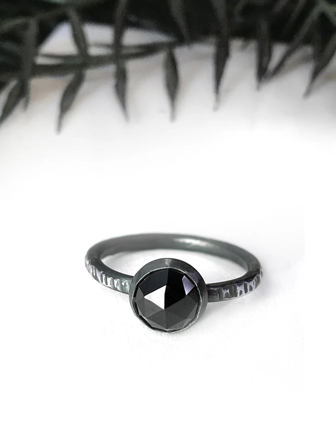 Black Spinel Ring - 8mm