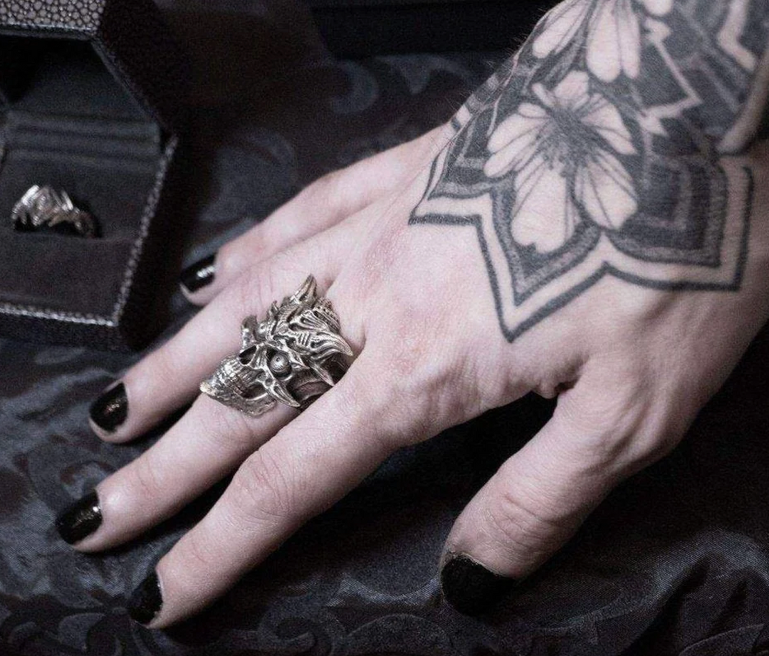 BioMetallic Skull Ring