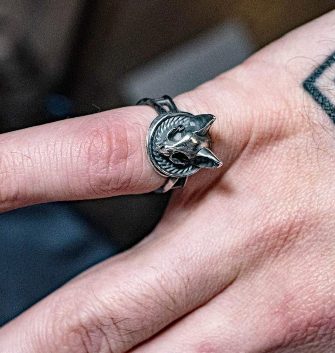 Meowmento Mori Ring