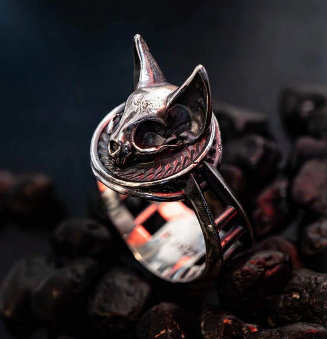 Meowmento Mori Ring