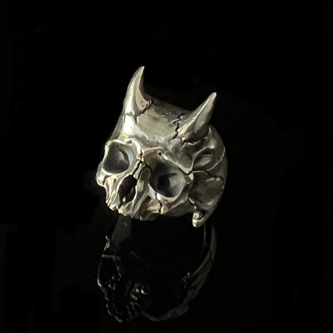 Azazel Ring Silver - Ossua Et Acromata